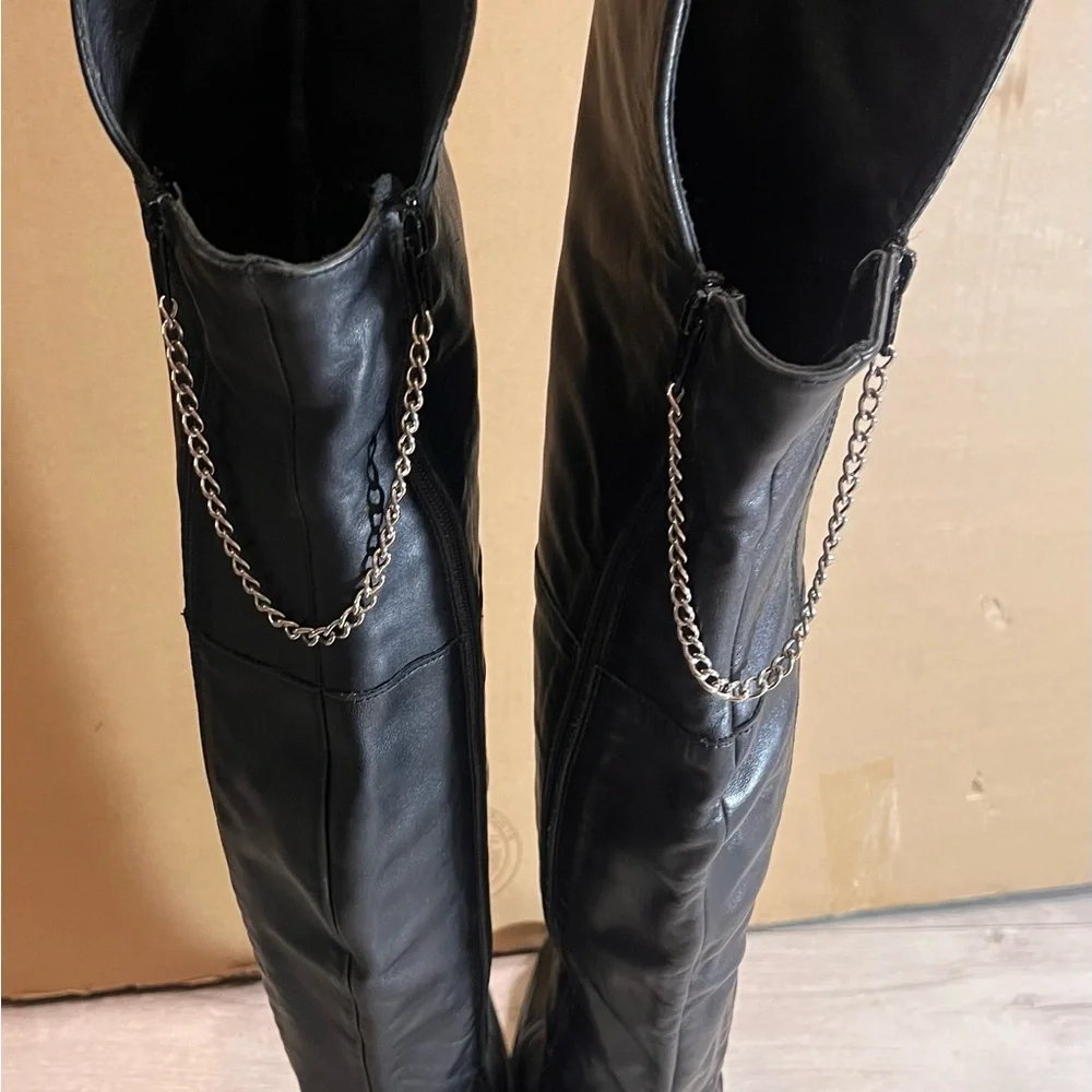 Llario Ferucci Sleek Black Leather Over Knee-High Boots with chains size 38